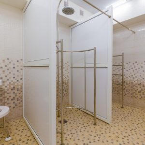 Лечебные души в санатории Родник в городе Пятигорске - фотография