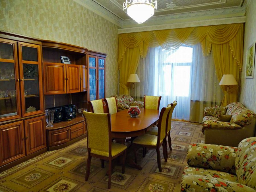 Люкс 2 комнатный во 2 корпусе в санатории Родник города Пятигорск - фотография