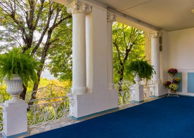 Терраса в санатории Родник города Пятигорск - фотография