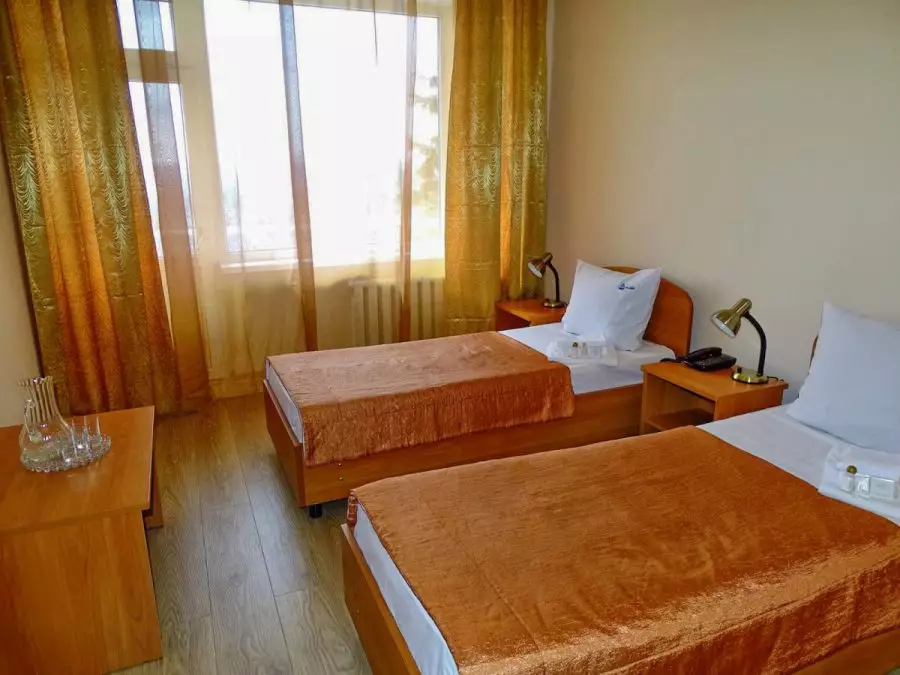 2 местный номер 2 категории 1 комнатный в 10А корпусе в санатории Родник города Пятигорск - фотография